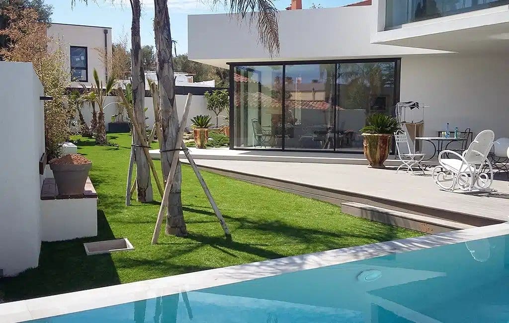 Réalisations 17 Achat et livraison de gazon synthétique haut de gamme Azurio à Béziers