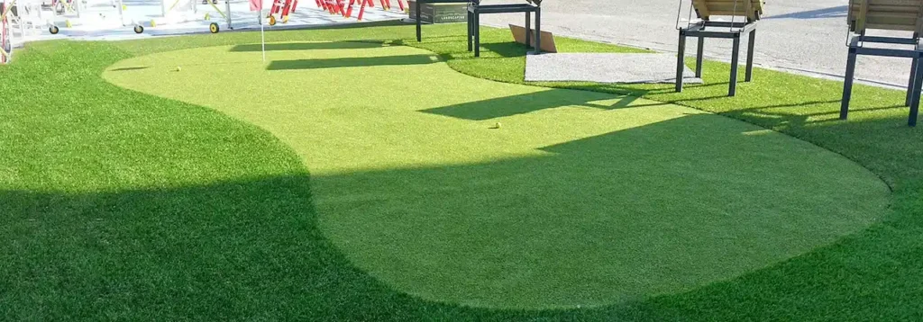 La pelouse artificielle pour les terrains de golf