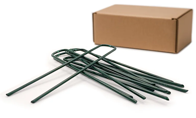 Agrafes de fixation pour gazon synthétique - Vertes 1 Agrafes de fixation pour gazon synthétique – Vertes