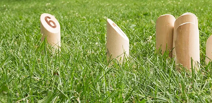 Remplacer son terrain de boules par du gazon synthétique 2 Jeux de molkky