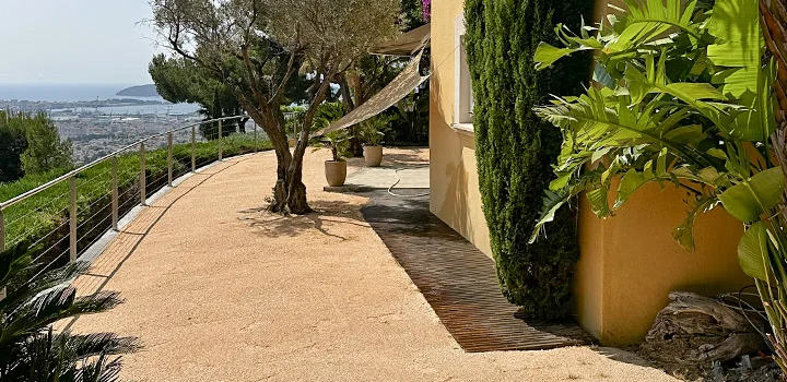 Remplacer son terrain de boules par du gazon synthétique 1 Exemple de préparation de sol pour installation de gazon synthétique