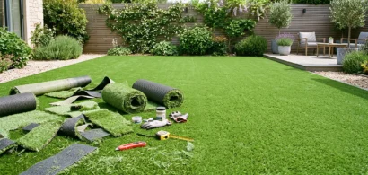 Comment réutiliser ses chutes de gazon synthétique ?